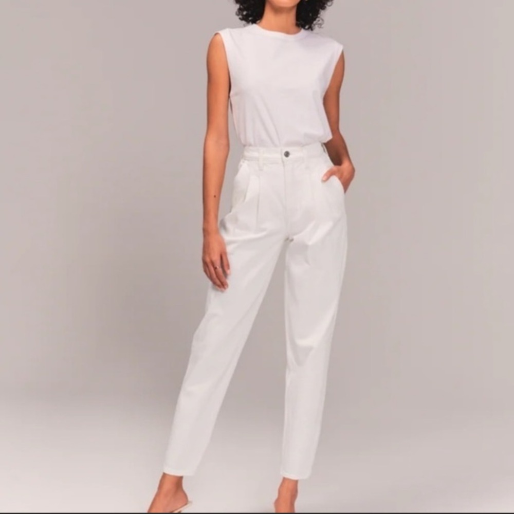 Ultra High Rise The 80’s Mom Jean in White